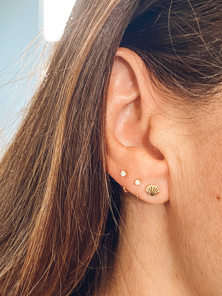 14K Single Shell Earring